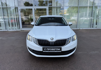Подержанный автомобиль Skoda Octavia Liftback 2019 года (2 фото)