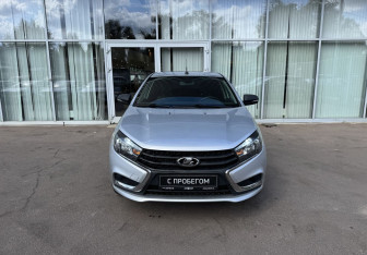 Подержанный автомобиль LADA (ВАЗ) Vesta Sedan 2017 года (2 фото)
