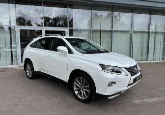 Подержанный автомобиль Lexus RX 2015 года (3 фото)