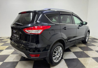 Подержанный автомобиль Ford Kuga 2013 года (5 фото)