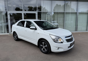 Подержанный автомобиль Chevrolet Cobalt Sedan 2021 года (3 фото)