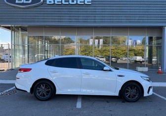 Подержанный автомобиль Kia Optima Sedan 2020 года (7 фото)