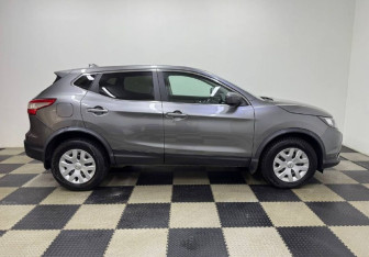 Подержанный автомобиль Nissan Qashqai 2017 года (4 фото)