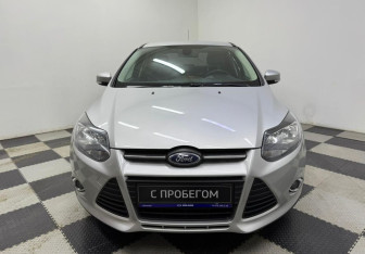 Подержанный автомобиль Ford Focus Sedan 2012 года (2 фото)