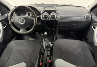 Подержанный автомобиль LADA (ВАЗ) Largus Wagon 2017 года (10 фото)