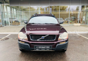 Подержанный автомобиль Volvo XC90 2006 года (2 фото)