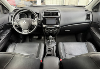 Подержанный автомобиль Mitsubishi ASX 2014 года (9 фото)