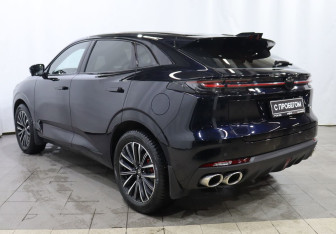 Подержанный автомобиль Changan UNI-K 2023 года (6 фото)