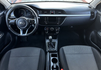 Подержанный автомобиль Kia Rio Sedan 2020 года (10 фото)