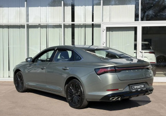 Подержанный автомобиль Geely Preface 2024 года (7 фото)