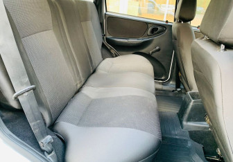 Подержанный автомобиль Chevrolet Niva 2012 года (10 фото)