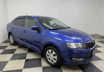 Подержанный автомобиль Skoda Rapid Liftback 2017 года (3 фото)