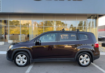 Подержанный автомобиль Chevrolet Orlando 2013 года (8 фото)