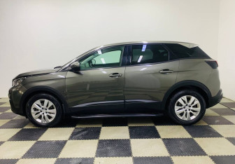 Подержанный автомобиль Peugeot 3008 2018 года (8 фото)