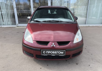 Подержанный автомобиль Mitsubishi Colt Hatchback 2005 года (2 фото)