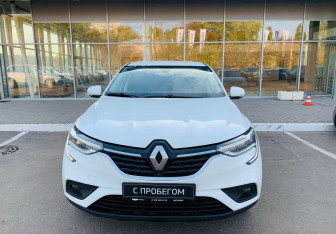 Подержанный автомобиль Renault Arkana 2019 года (2 фото)