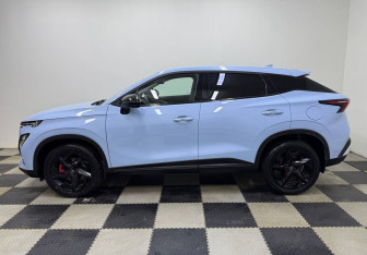 Подержанный автомобиль Omoda C5 2023 года (8 фото)