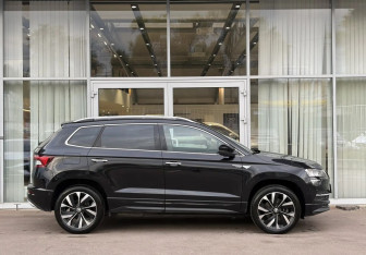 Подержанный автомобиль Skoda Karoq 2025 года (4 фото)