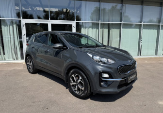 Подержанный автомобиль Kia Sportage 2019 года (3 фото)