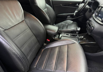 Подержанный автомобиль Kia Sorento 2020 года (9 фото)