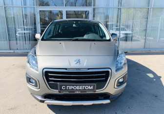Подержанный автомобиль Peugeot 3008 2014 года (2 фото)