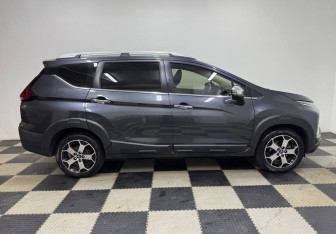 Подержанный автомобиль Mitsubishi Xpander 2022 года (4 фото)