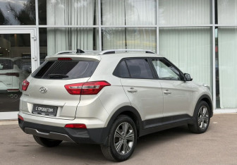Подержанный автомобиль Hyundai Creta 2017 года (5 фото)