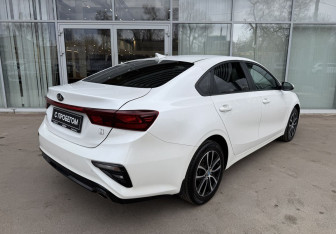 Подержанный автомобиль Kia Cerato Sedan 2020 года (5 фото)
