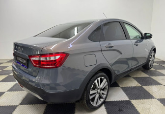 Подержанный автомобиль LADA (ВАЗ) Vesta Sedan 2021 года (5 фото)