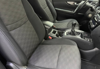 Подержанный автомобиль Nissan Qashqai 2017 года (9 фото)