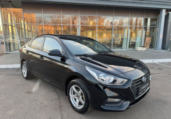 Подержанный автомобиль Hyundai Solaris Sedan 2018 года (3 фото)