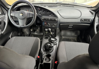 Подержанный автомобиль Chevrolet Niva 2012 года (9 фото)