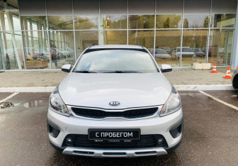 Подержанный автомобиль Kia Rio Hatchback 2020 года (2 фото)