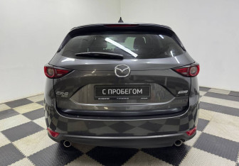 Подержанный автомобиль Mazda CX-5 2018 года (6 фото)