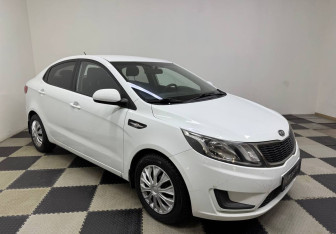 Подержанный автомобиль Kia Rio Sedan 2012 года (3 фото)