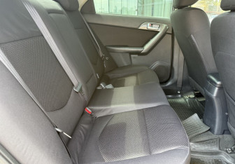 Подержанный автомобиль Kia Cerato Sedan 2011 года (11 фото)
