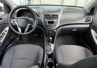 Подержанный автомобиль Hyundai Solaris Sedan 2015 года (9 фото)