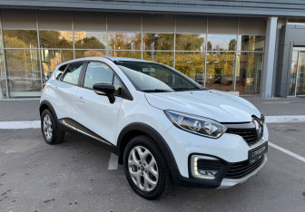 Подержанный автомобиль Renault Kaptur 2016 года (3 фото)