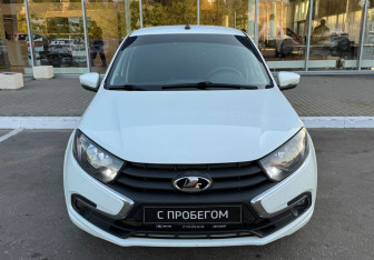 Подержанный автомобиль LADA (ВАЗ) Granta Sedan 2019 года (2 фото)