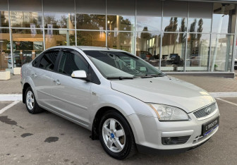 Подержанный автомобиль Ford Focus Sedan 2007 года (3 фото)