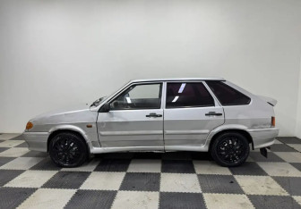 Подержанный автомобиль LADA (ВАЗ) 2114 2010 года (8 фото)