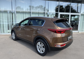 Подержанный автомобиль Kia Sportage 2017 года (7 фото)