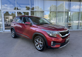 Подержанный автомобиль Kia Seltos 2021 года (3 фото)