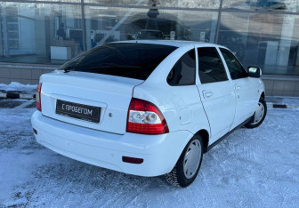Подержанный автомобиль LADA (ВАЗ) Priora Hatchback 2011 года (7 фото)