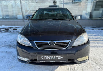 Подержанный автомобиль Daewoo Gentra Sedan 2013 года (2 фото)