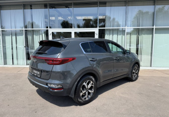 Подержанный автомобиль Kia Sportage 2019 года (5 фото)
