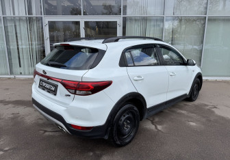 Подержанный автомобиль Kia Rio Hatchback 2018 года (5 фото)
