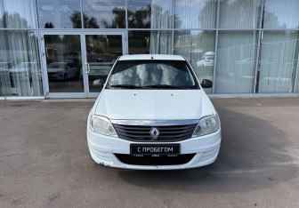 Подержанный автомобиль Renault Logan Sedan 2014 года (2 фото)
