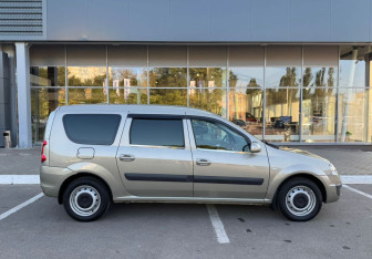 Подержанный автомобиль LADA (ВАЗ) Largus Wagon 2021 года (4 фото)