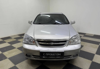 Подержанный автомобиль Chevrolet Lacetti Sedan 2011 года (2 фото)